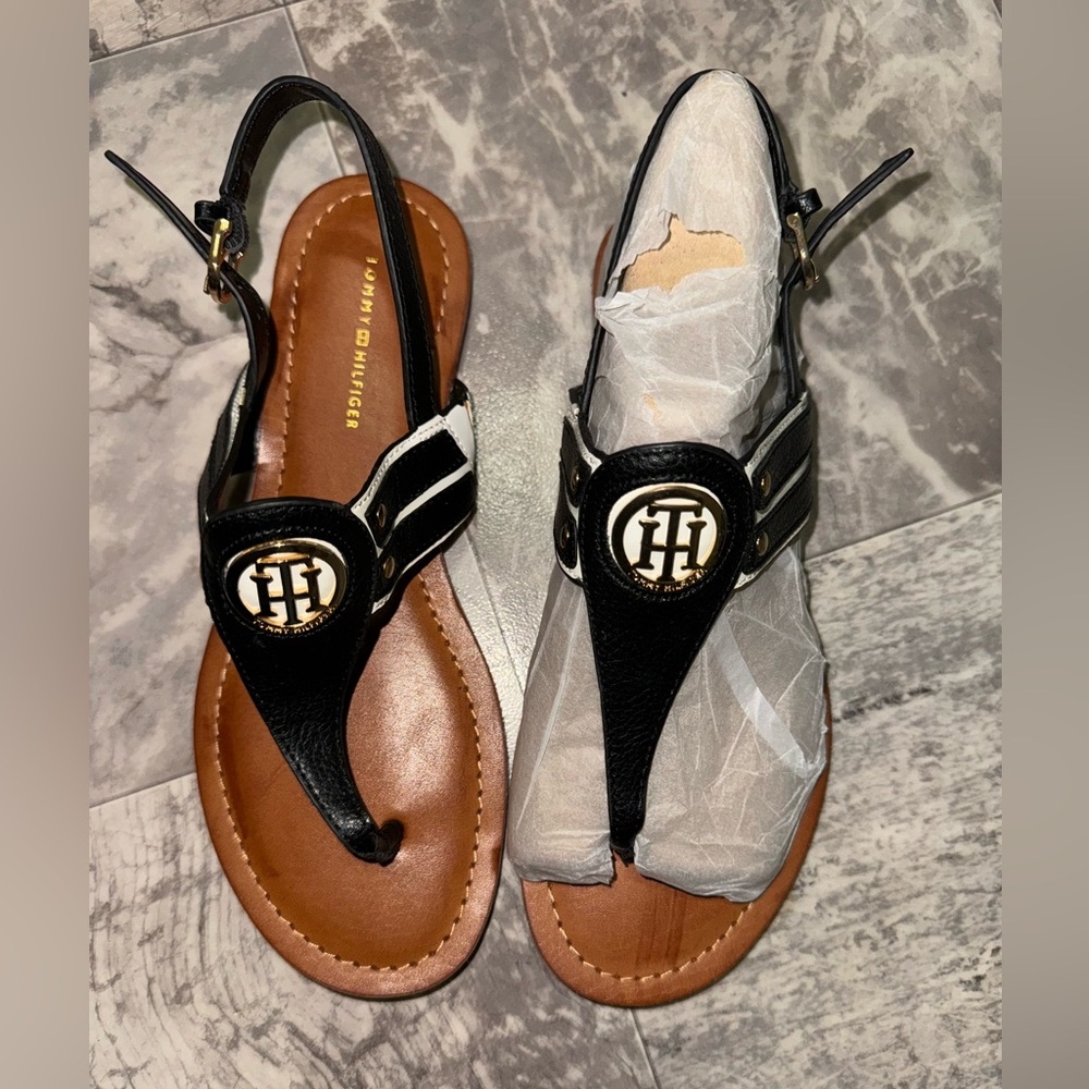 Tommy Hilfiger Women’s Size 7 Black Gold Logo Thong Slingback Sandals New